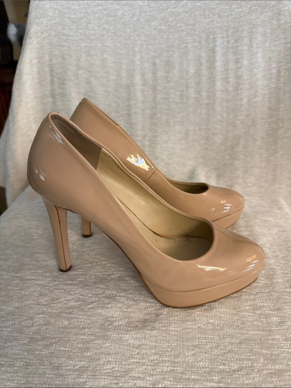 Jessica Simpson Nude Patent Platform Pumps Size 8.5